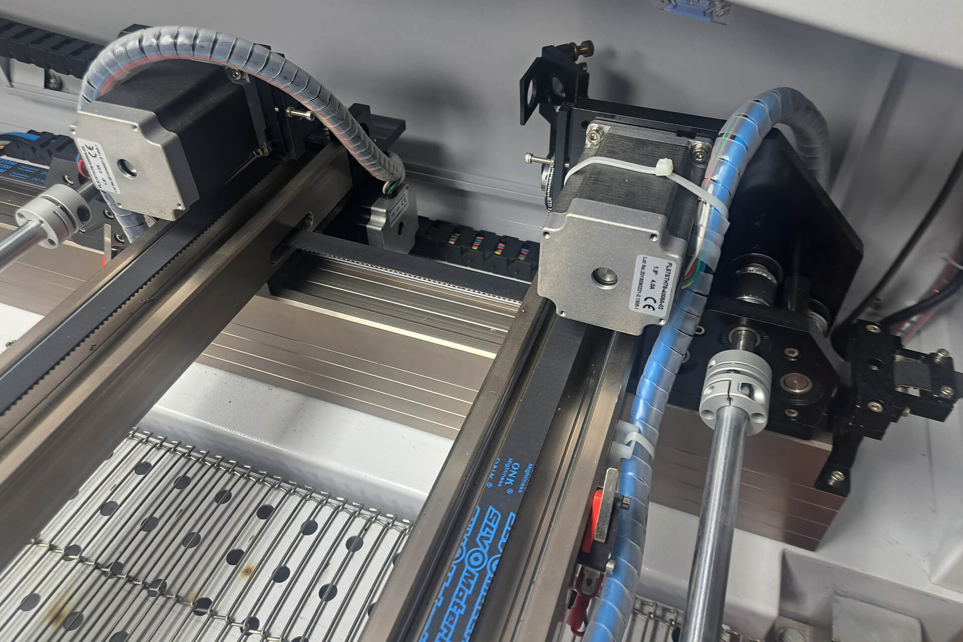 Corte láser para telas ML-1810H - Imagen 11